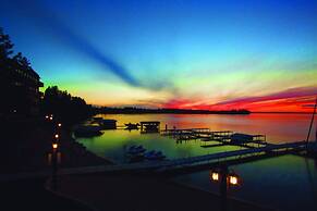 Chase On The Lake Resort Hotel