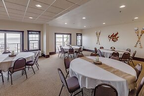 Chase On The Lake Resort Hotel