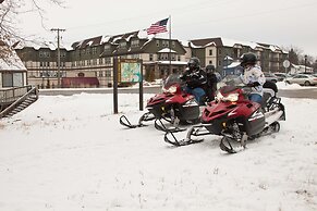 Chase On The Lake Resort Hotel