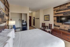 Chase On The Lake Resort Hotel