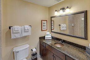 Chase On The Lake Resort Hotel