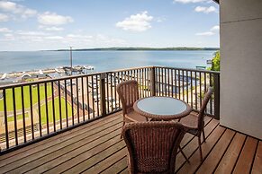 Chase On The Lake Resort Hotel