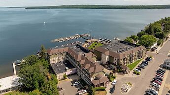 Chase On The Lake Resort Hotel