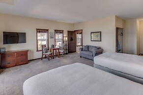 Chase On The Lake Resort Hotel