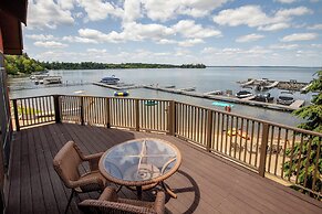 Chase On The Lake Resort Hotel