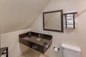 Chase On The Lake Resort Hotel