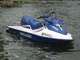 Chase On The Lake Resort Hotel