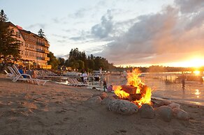 Chase On The Lake Resort Hotel