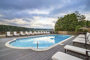 High Peaks Resort