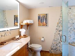 High Peaks Resort