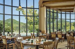 High Peaks Resort