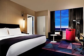 W Minneapolis - The Foshay