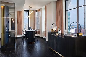 W Minneapolis - The Foshay