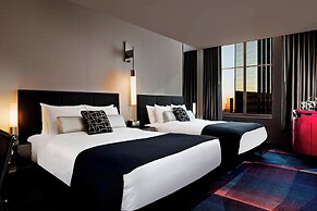 W Minneapolis - The Foshay