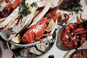 W Minneapolis - The Foshay