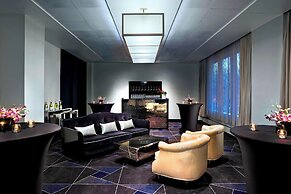 W Minneapolis - The Foshay