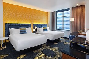 W Minneapolis - The Foshay