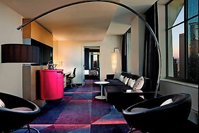 W Minneapolis - The Foshay