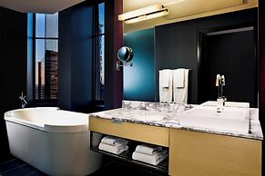 W Minneapolis - The Foshay