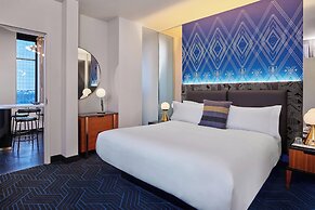 W Minneapolis - The Foshay