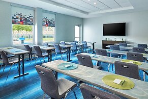 Aloft Plano