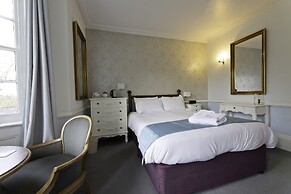 Woodlands Lodge Hotel