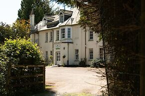 Woodlands Lodge Hotel