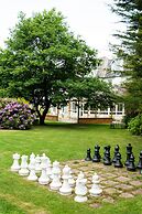 Woodlands Lodge Hotel