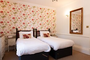 Woodlands Lodge Hotel