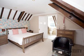 Woodlands Lodge Hotel