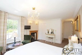 Woodlands Lodge Hotel