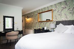 Woodlands Lodge Hotel