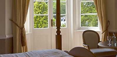 Woodlands Lodge Hotel