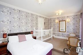 Woodlands Lodge Hotel