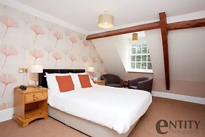 Woodlands Lodge Hotel