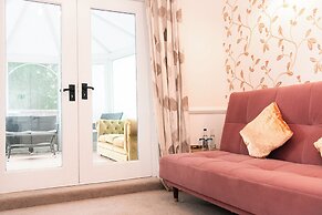 Woodlands Lodge Hotel