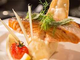 Charleville Park Hotel & Leisure Club