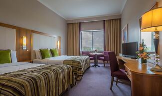 Charleville Park Hotel & Leisure Club