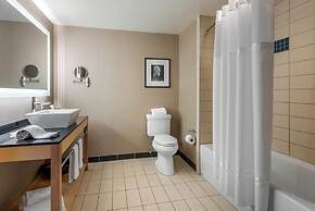 Cambria Hotel Akron - Canton Airport