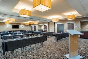Cambria Hotel Akron - Canton Airport