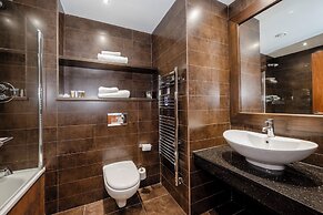 Best Western Plus Aston Hall Hotel