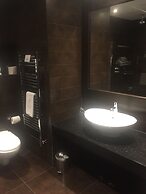 Best Western Plus Aston Hall Hotel