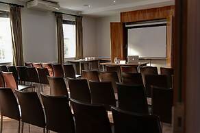 Best Western Plus Aston Hall Hotel