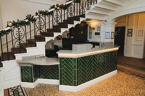 Aston Hall Hotel, BW Signature Collection