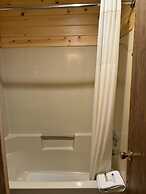 Waterfront Inn - Mackinaw City