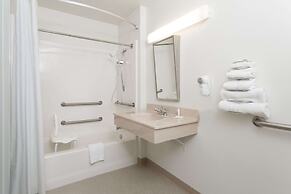Super 8 by Wyndham Alma