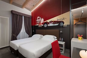 Hotel Maranello Village