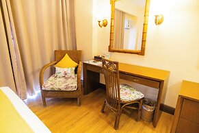 Boracay Tropics Resort Hotel