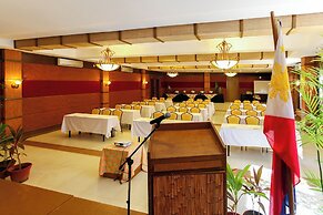 Boracay Tropics Resort Hotel