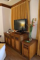 Boracay Tropics Resort Hotel